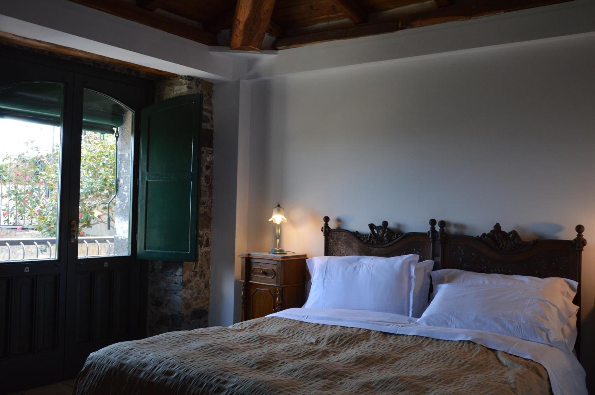 Antico Borgo Etneo Country Hotel Calatabiano Exterior photo