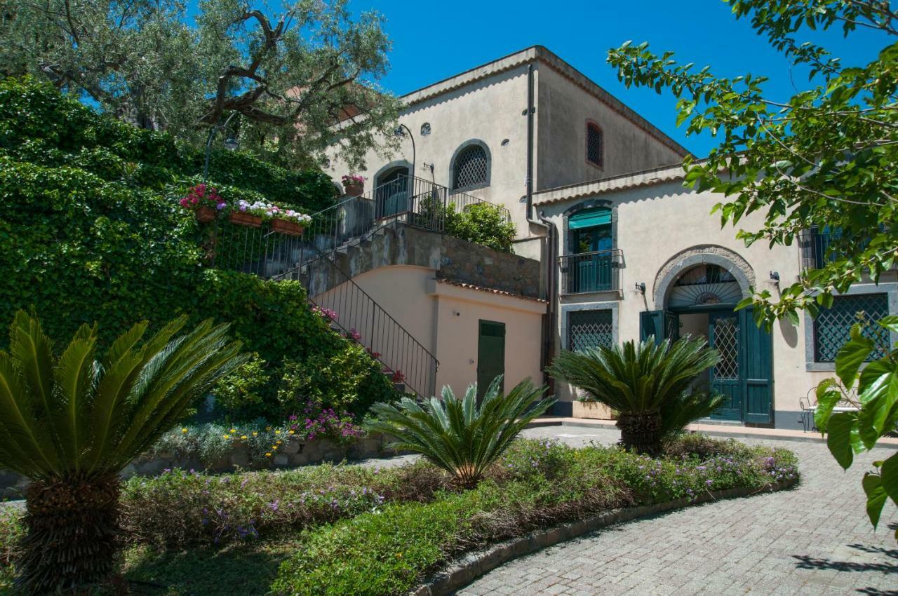 Antico Borgo Etneo Country Hotel Calatabiano Exterior photo